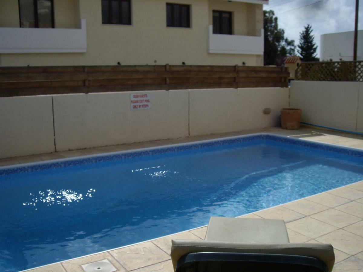 Frangipani Villa Paphos Buitenkant foto
